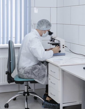 Features of laboratory equipment